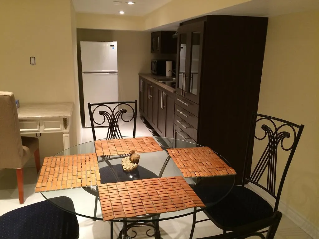 बिस्तर और नाश्ता Toronto Garden Inn